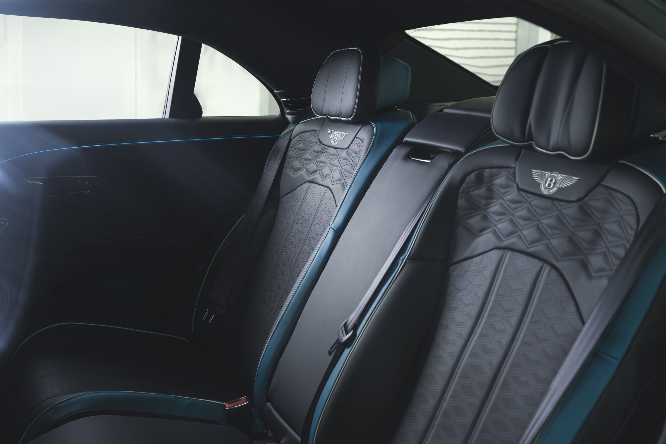 Bentley Flying Spur Ombré Backseat