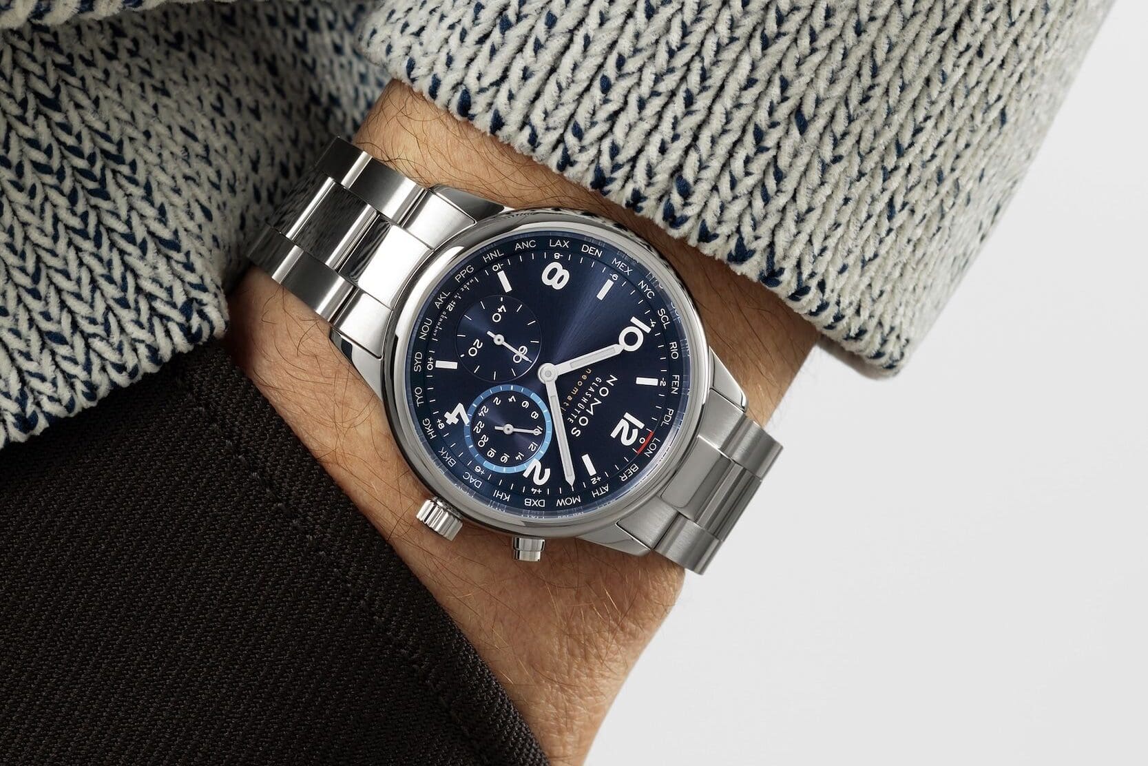 NOMOS Glashütte: Club Sport neomatik Worldtimer